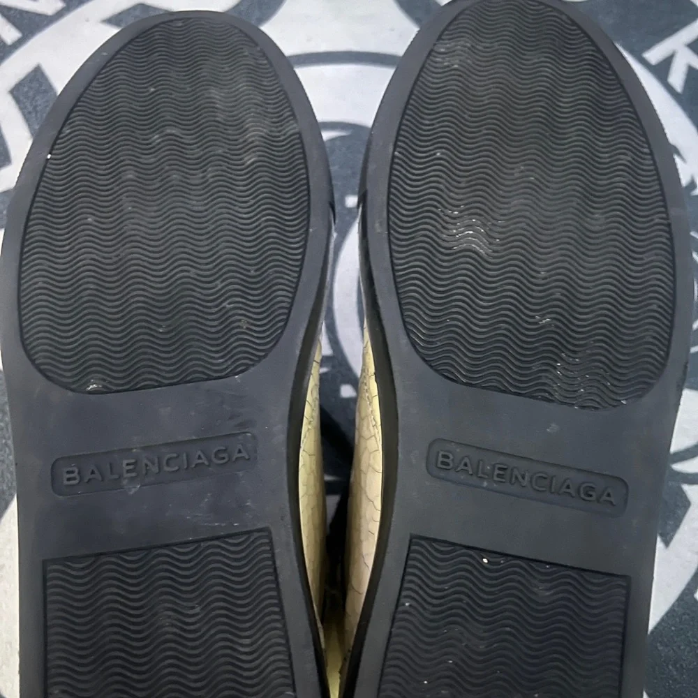 Balenciaga cracked leather hightops - Picture 6 of 8